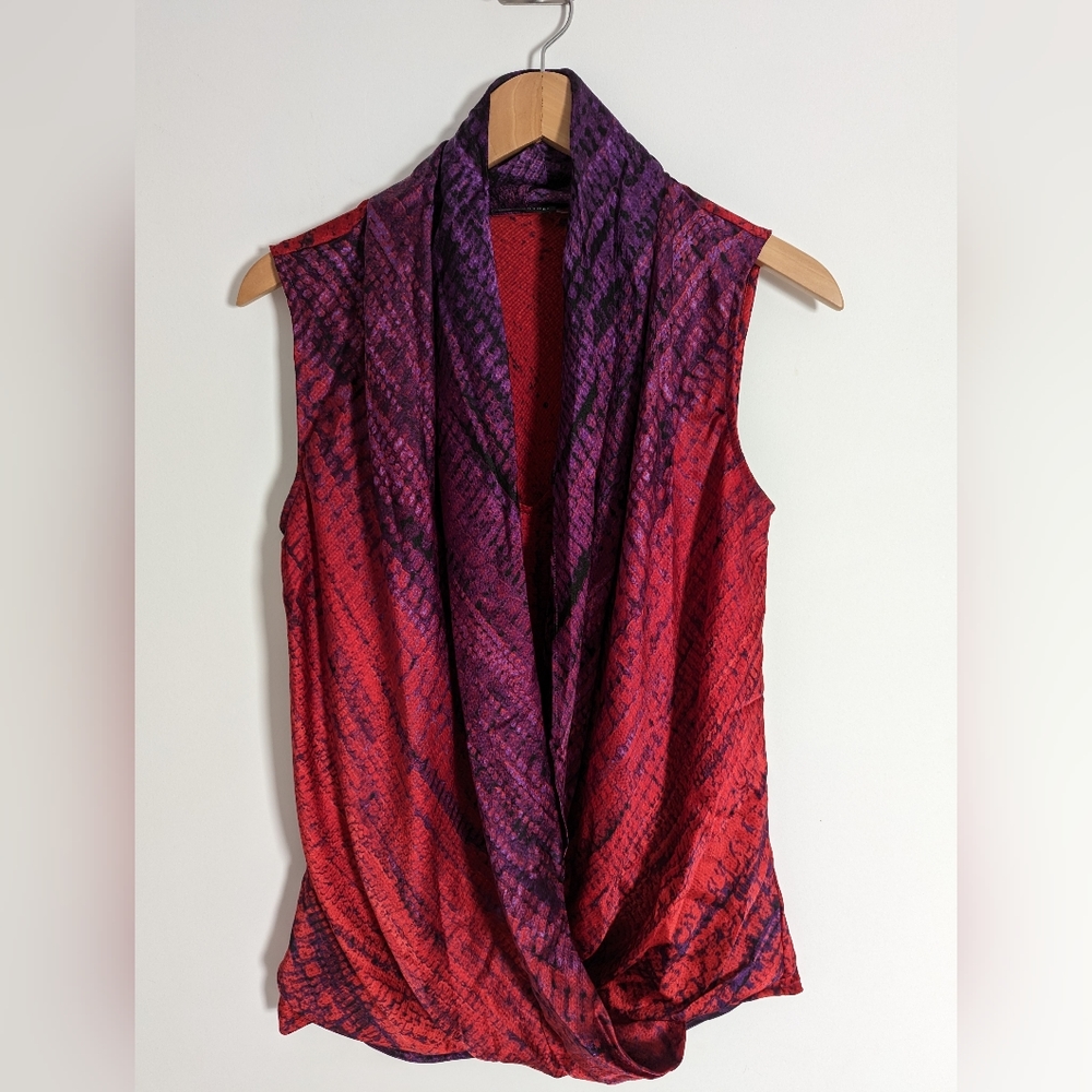 Josie Natori, size M, abstract print